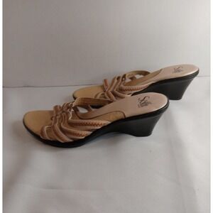 Sofft Size 9.5 Wedge Sandals Strappy Tan Slides Women's Shoes